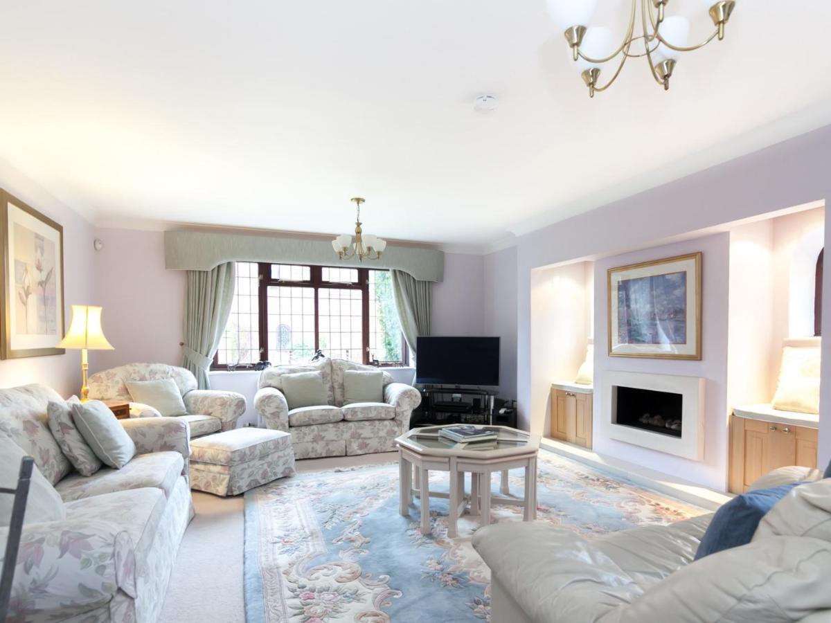 Hotel Ayuda House Altrincham Esterno foto