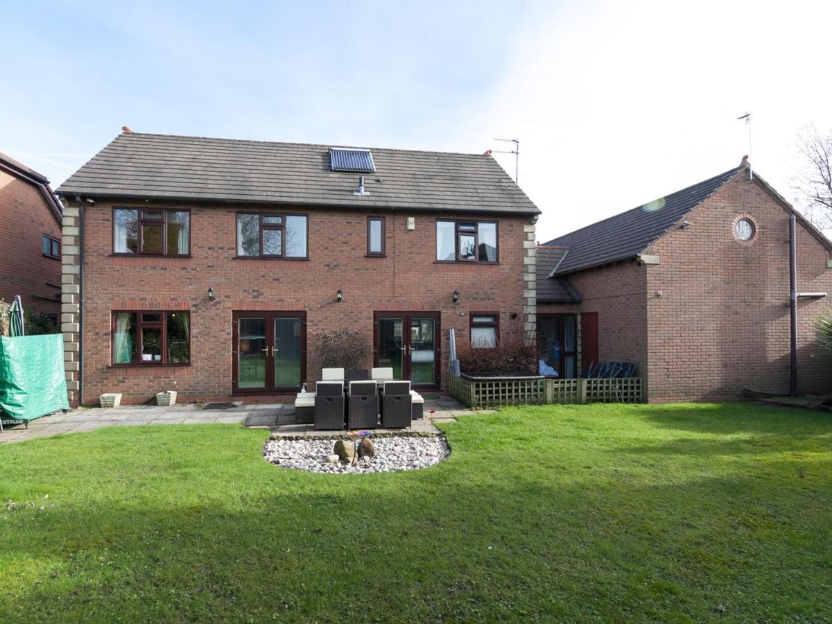 Hotel Ayuda House Altrincham Esterno foto