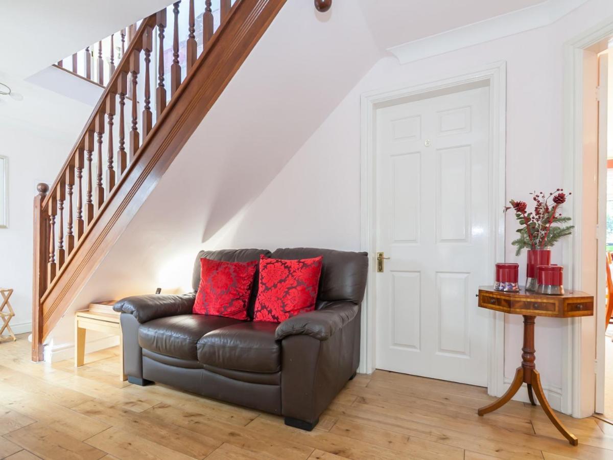 Hotel Ayuda House Altrincham Esterno foto