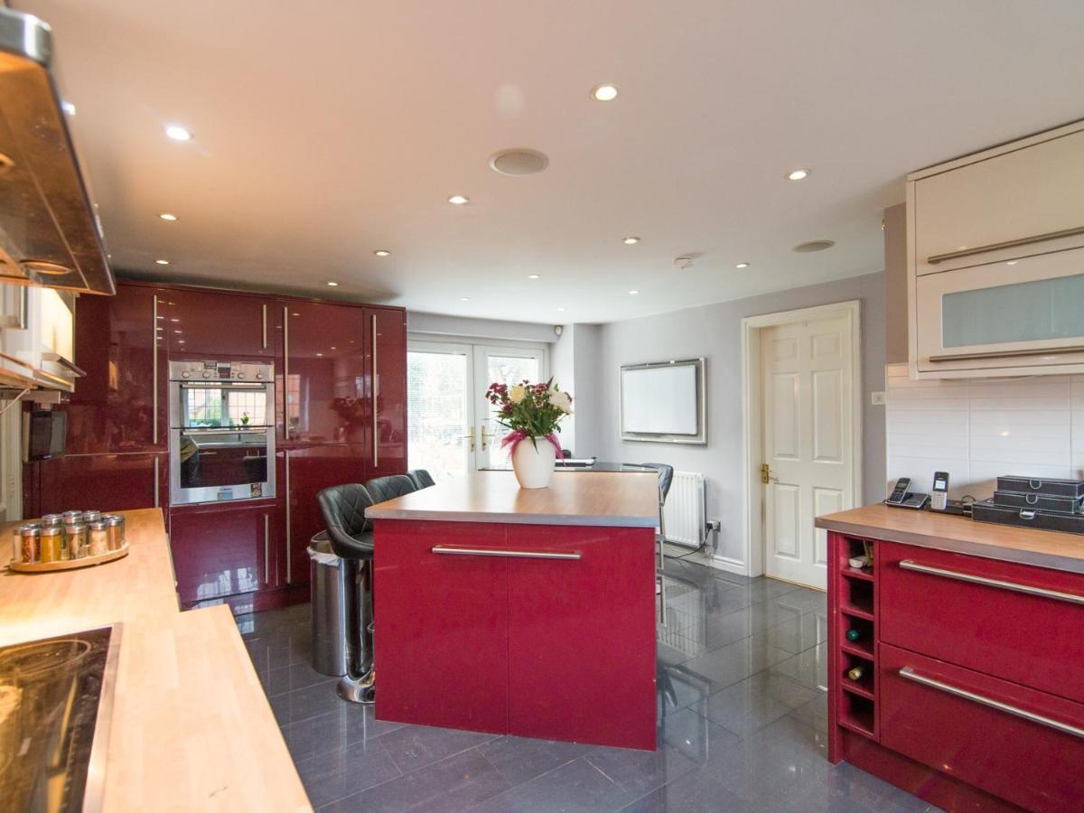 Hotel Ayuda House Altrincham Esterno foto