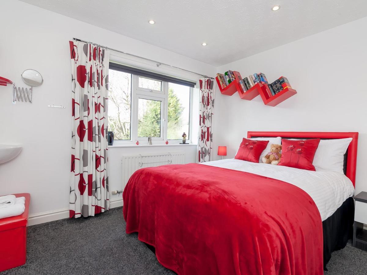 Hotel Ayuda House Altrincham Esterno foto