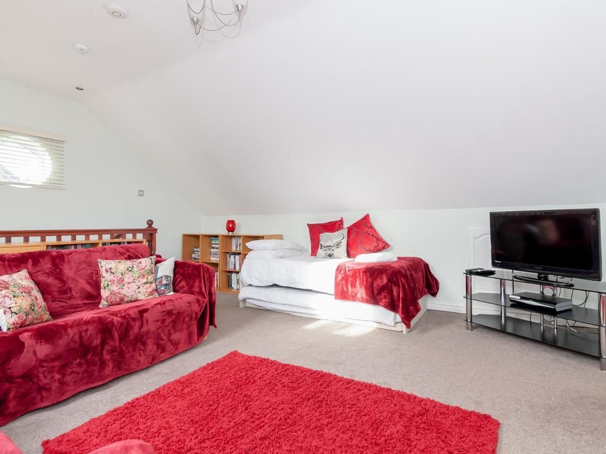 Hotel Ayuda House Altrincham Esterno foto
