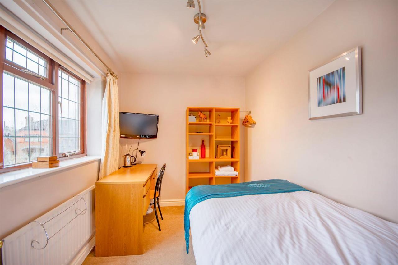 Hotel Ayuda House Altrincham Camera foto
