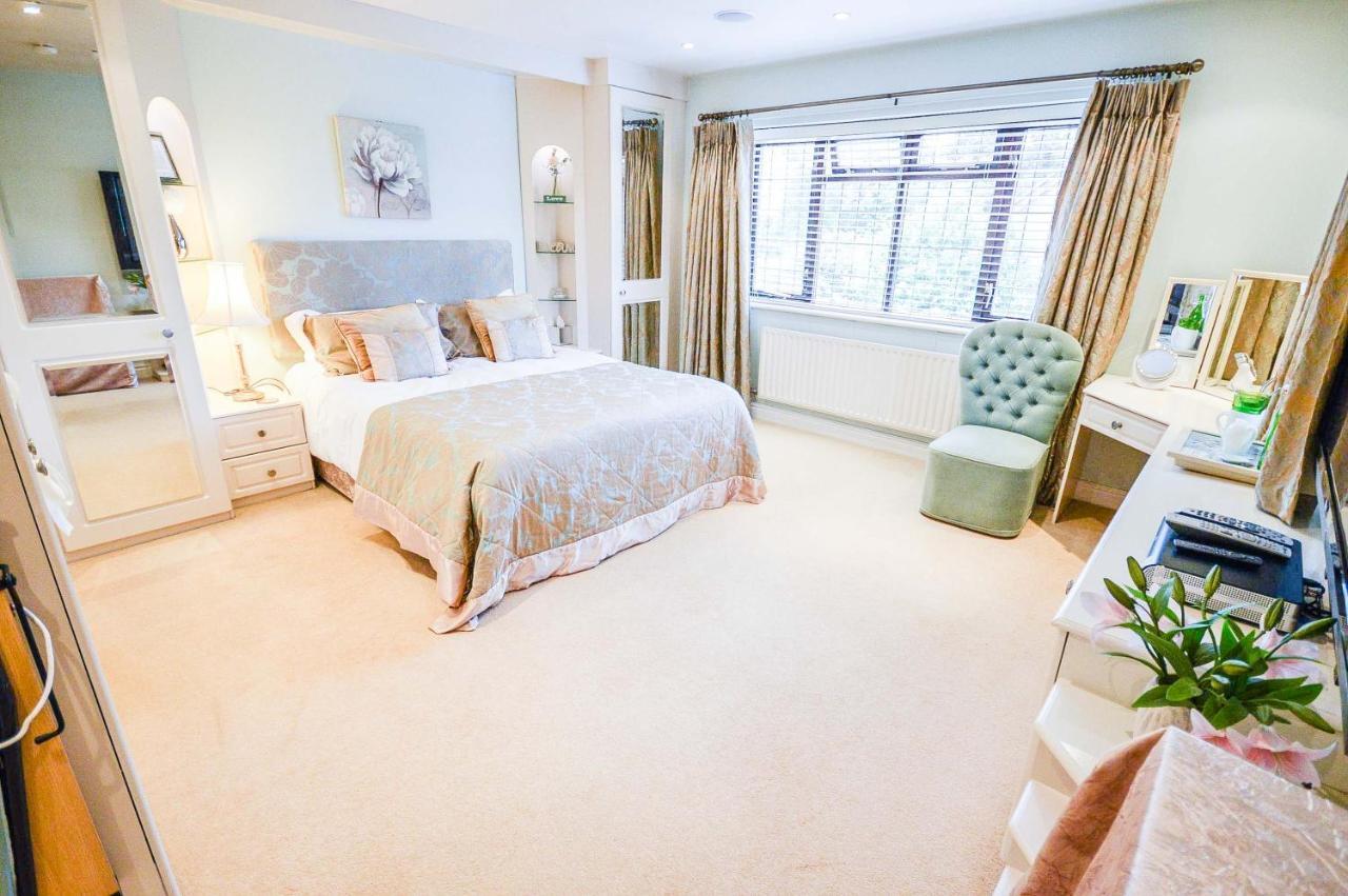 Hotel Ayuda House Altrincham Esterno foto