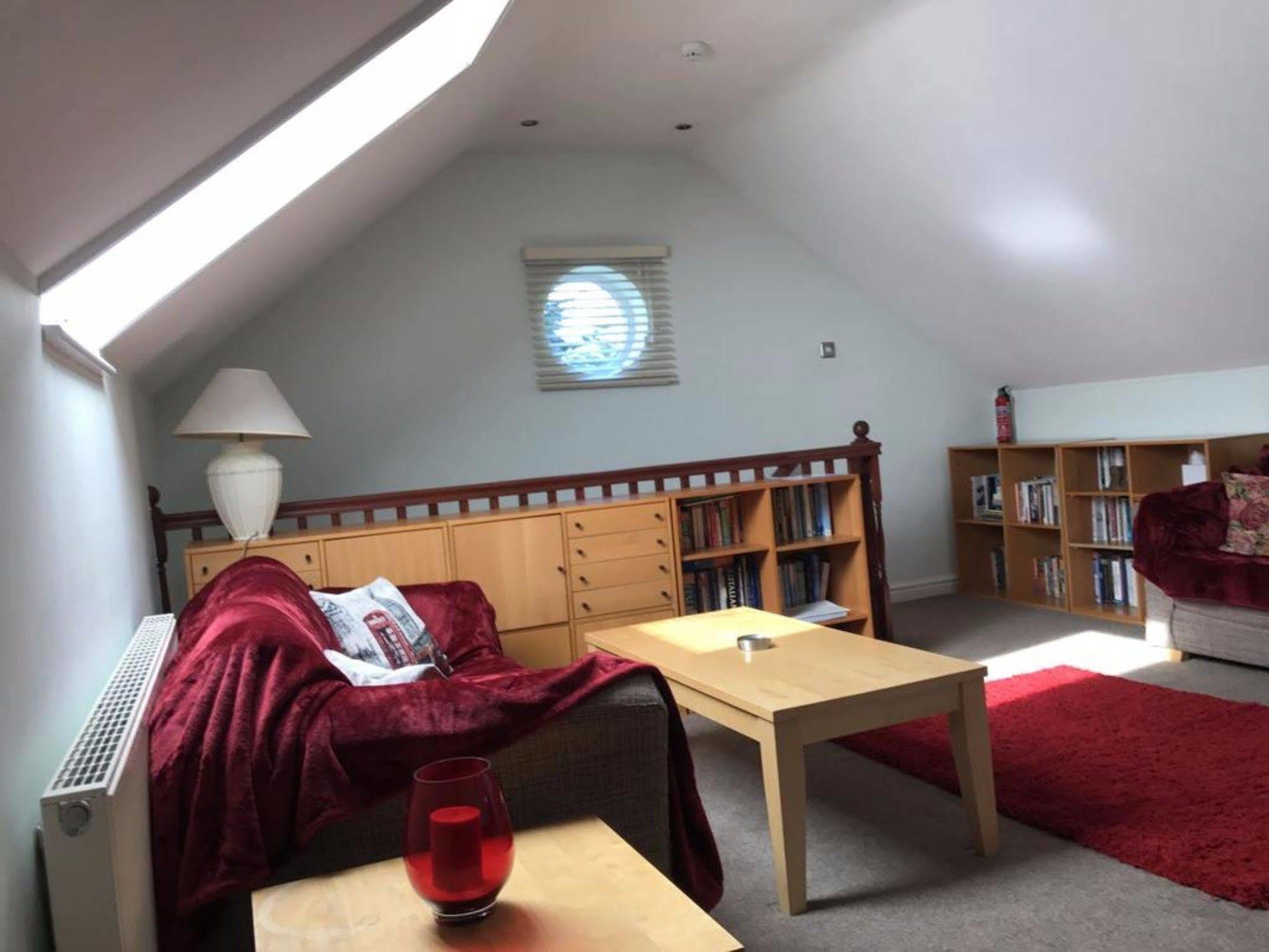 Hotel Ayuda House Altrincham Esterno foto
