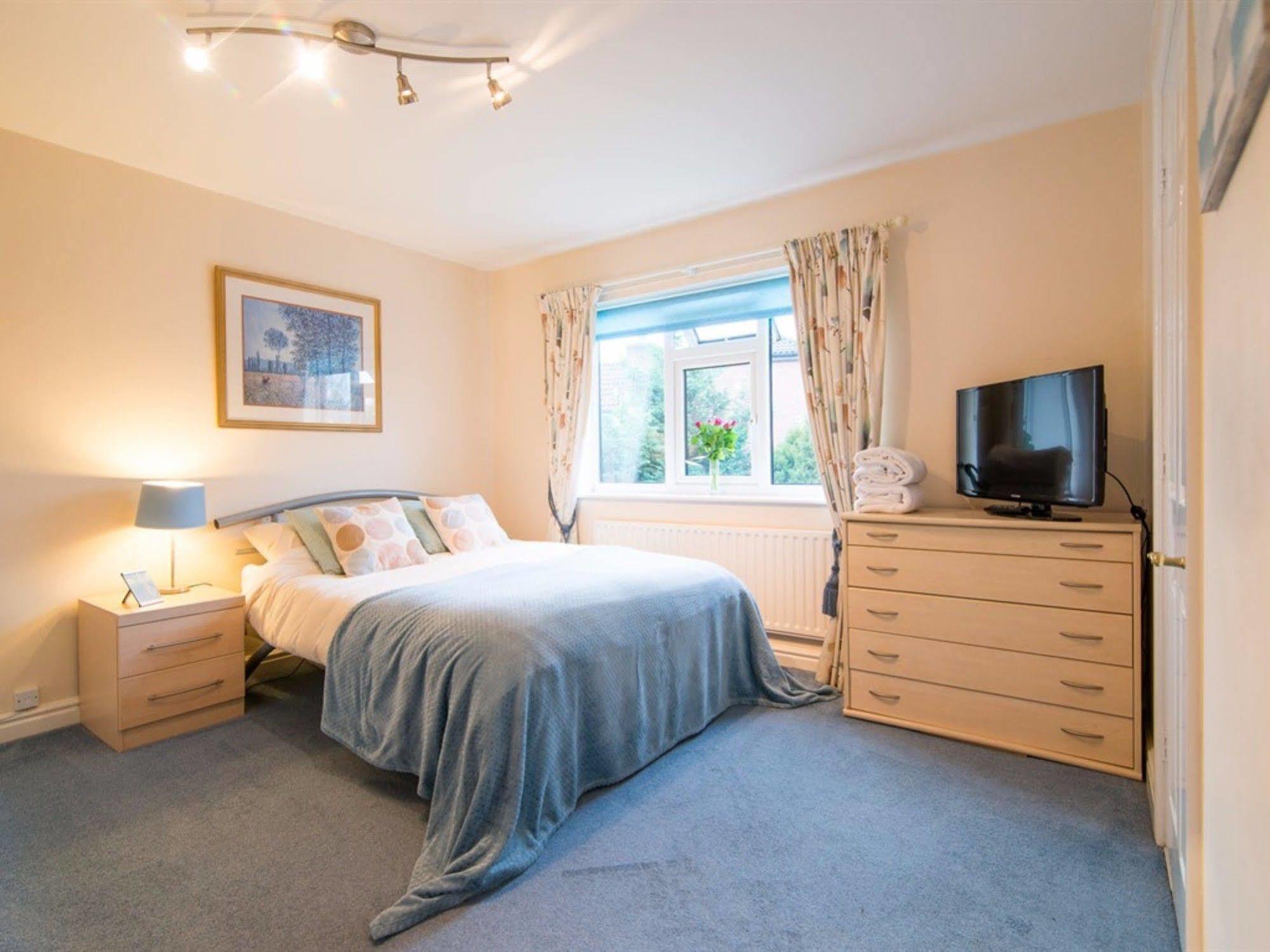 Hotel Ayuda House Altrincham Esterno foto